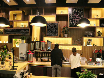 什么样的人适合开遇见奶牛奶茶加盟店？