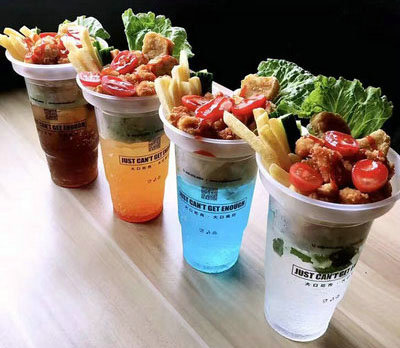 开一个10几平米的奶茶店需要多少钱