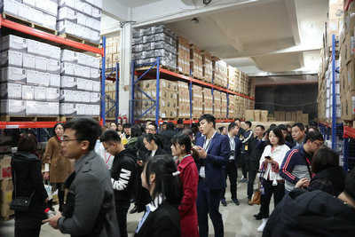 遇见奶牛总部奶茶原料工厂