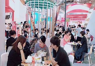 加盟奶茶店面谈