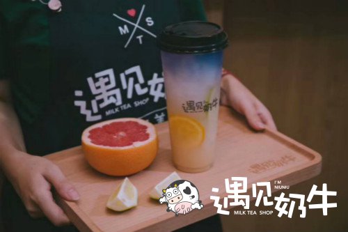 大学里适合开奶茶铺加盟店吗